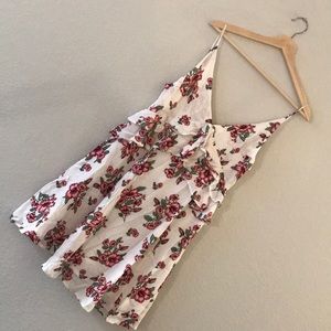 H&M Valentine’s Day floral dress